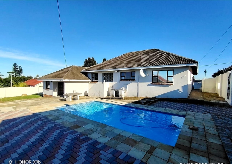 5 Bedroom Property for Sale in Amalinda Eastern Cape